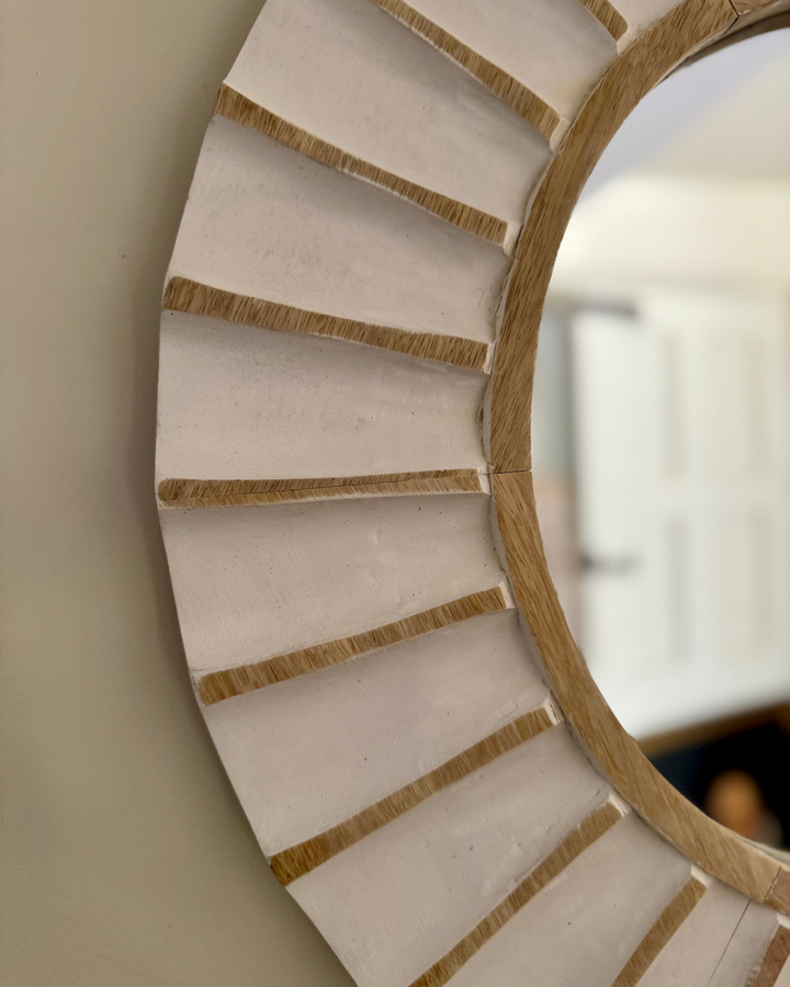 Espejo de pared redondo de madera de mango – Acabado blanqueado y natural