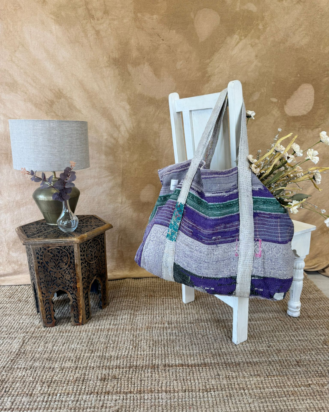 Bolso tote de sari reciclado hecho a mano: patchwork morado, lila y verde | Bolso multiusos para uso diario y playa