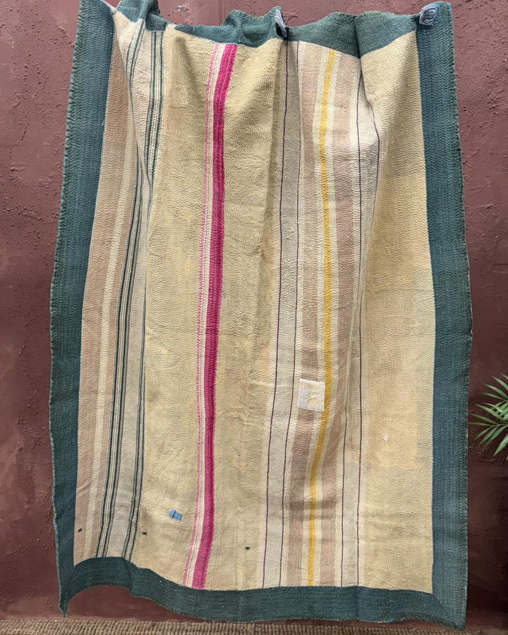 Manta Kantha vintage bordada a mano: sari de rayas verde bosque y verde azulado