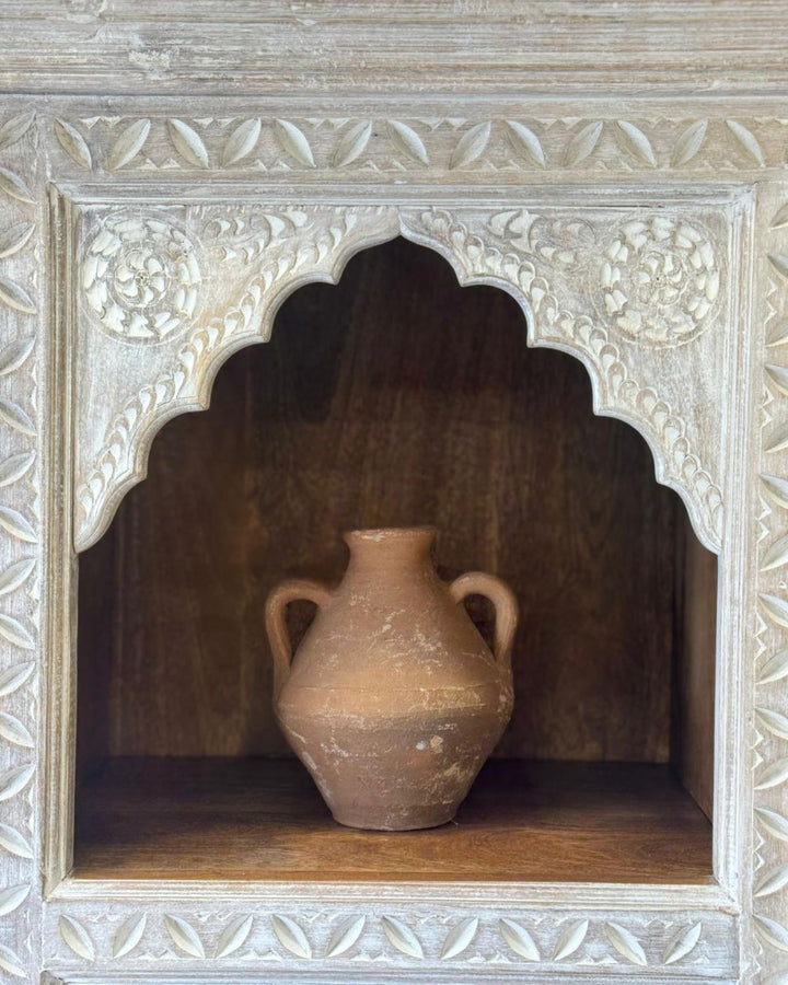 Hand-Carved Mango Wood Bookcase – Cream-Washed Light Natural Finish with Arched Shelves