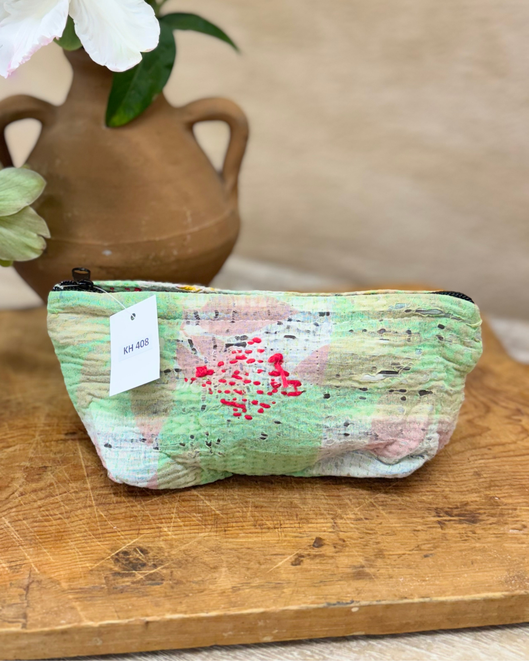 Neceser pequeño – Verde primavera con bordado floral