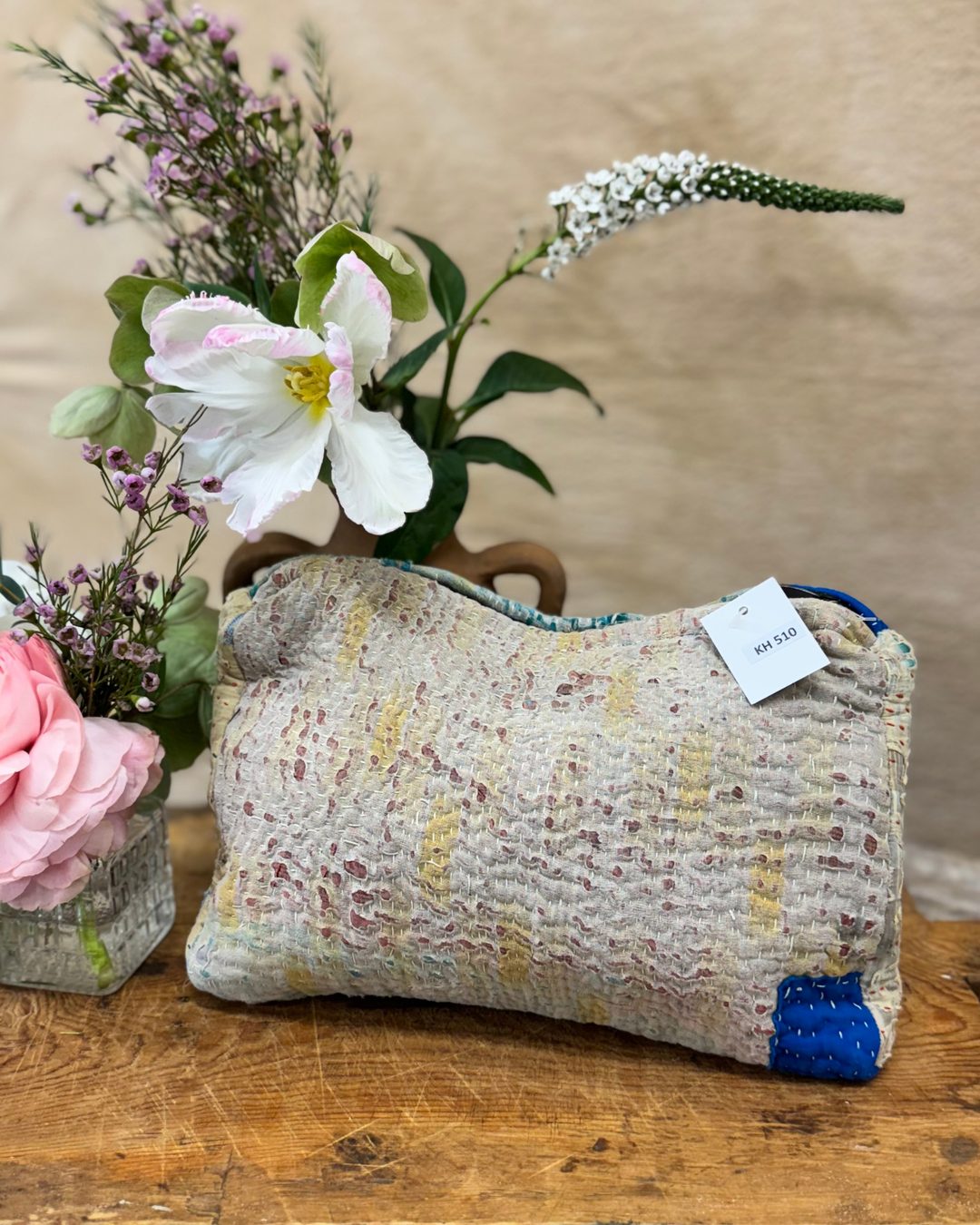 Neceser mediano de sari Kantha: punto bloque verde mar y coral