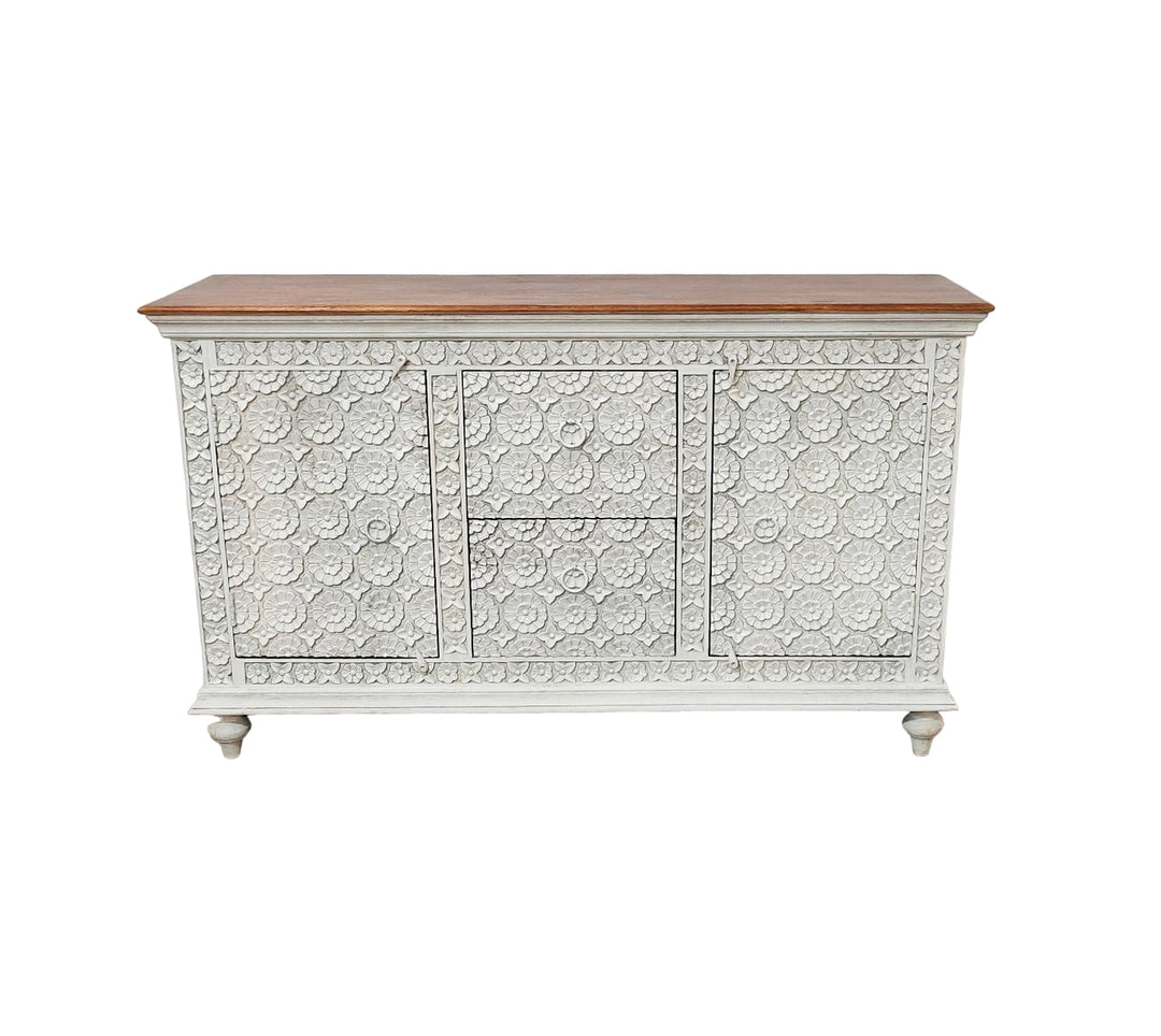 Aparador de madera de mango blanqueada con diseño floral tallado a mano
