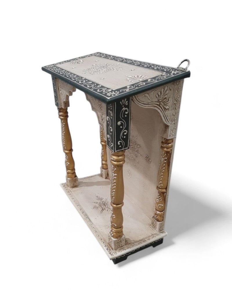 Templo compacto de madera de mango, verde oscuro y dorado, con detalle de mandala