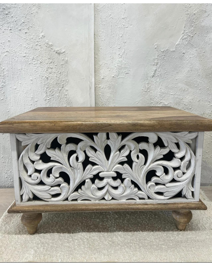 Mini caja de almacenamiento de madera de mango tallada